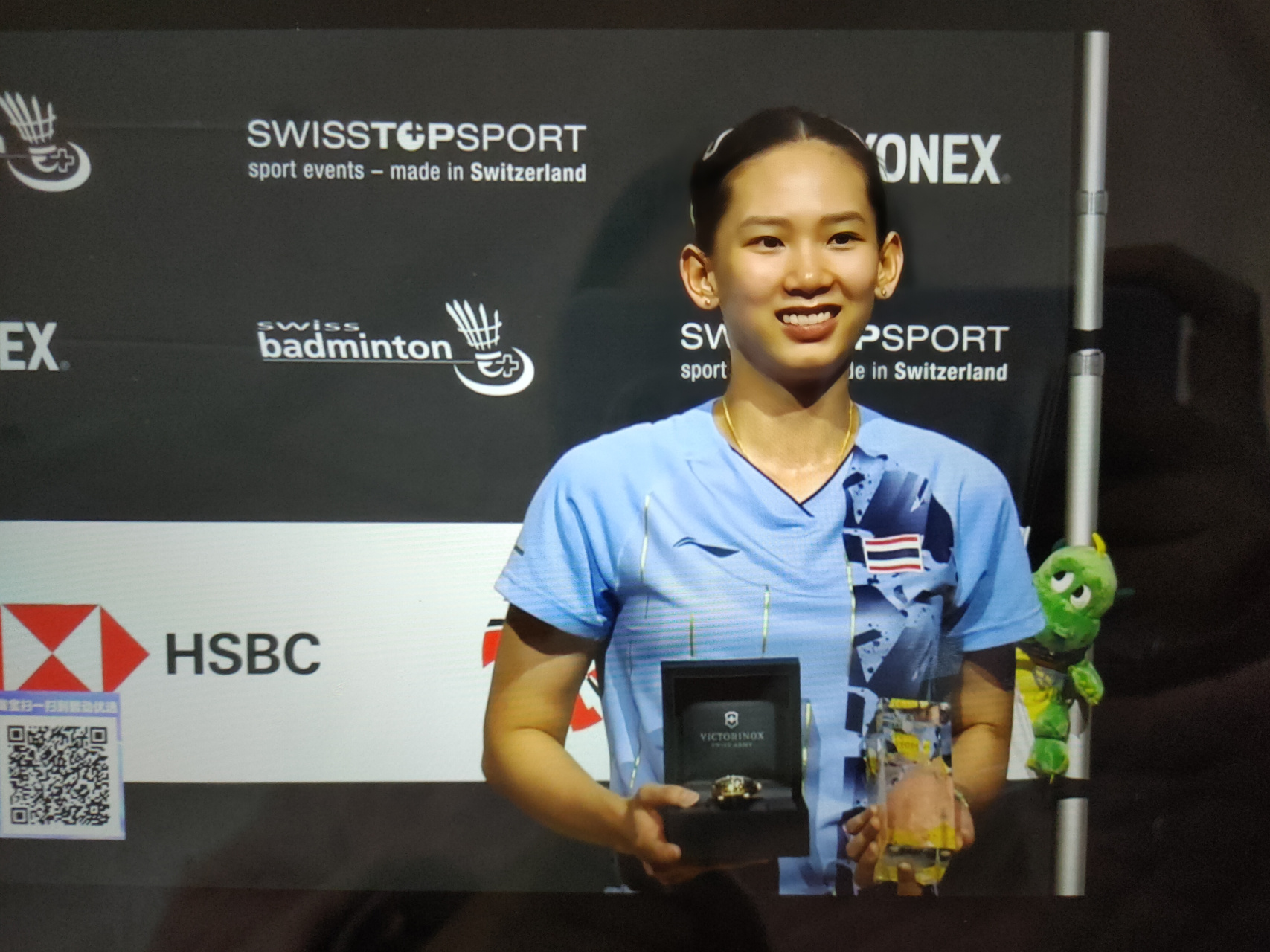 强调团结与 强调团结与