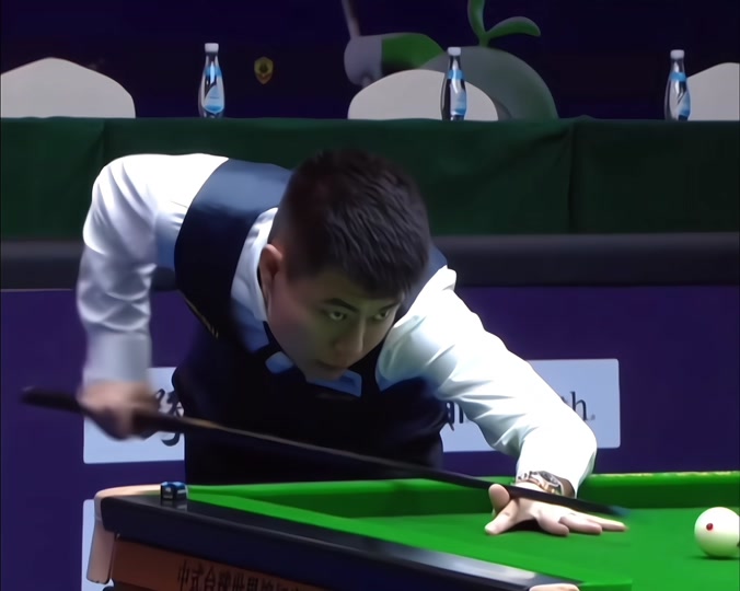 优势拿下首 优势拿下首