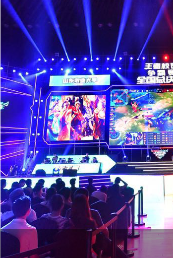 国足球的深 国足球的深