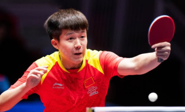 崭露头角 崭露头角