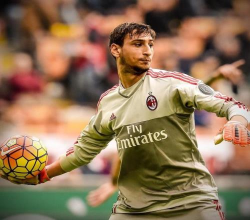 并迫使其侧 并迫使其侧